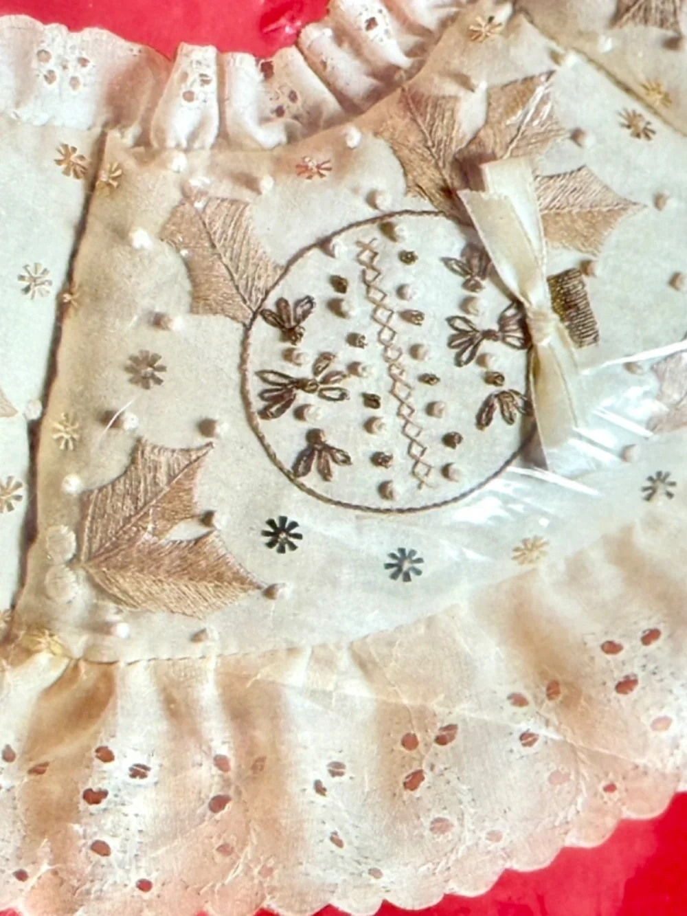 New 1983 Paragon Needlecraft Kit Candlewick Plus 20in Wreath Sealed Package
